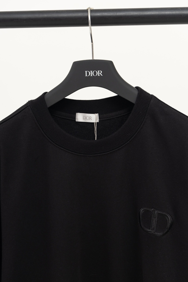 ブランドパーカー側面デザイン